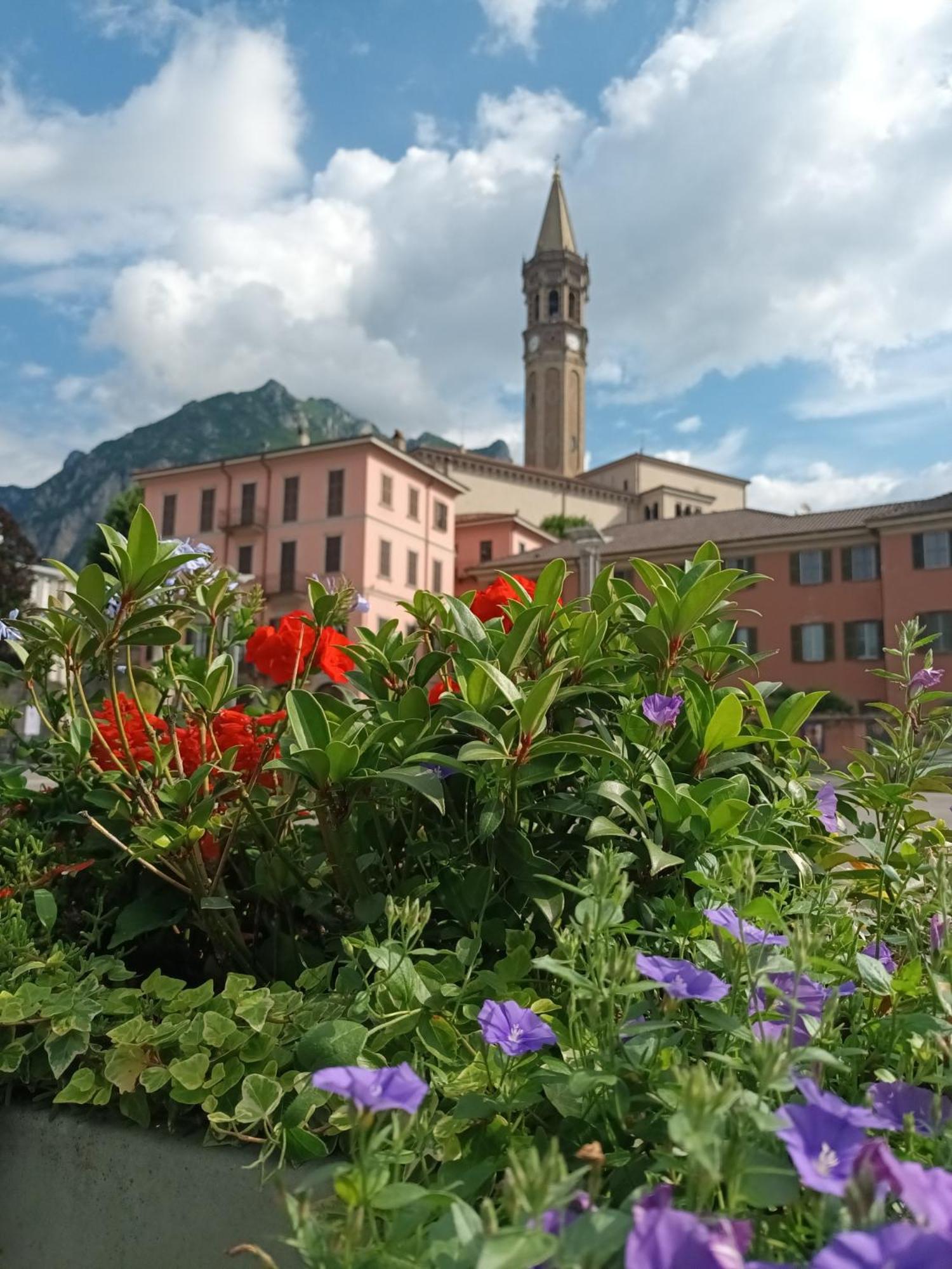 La Casa Del Colibri Apartment Lecco Bagian luar foto